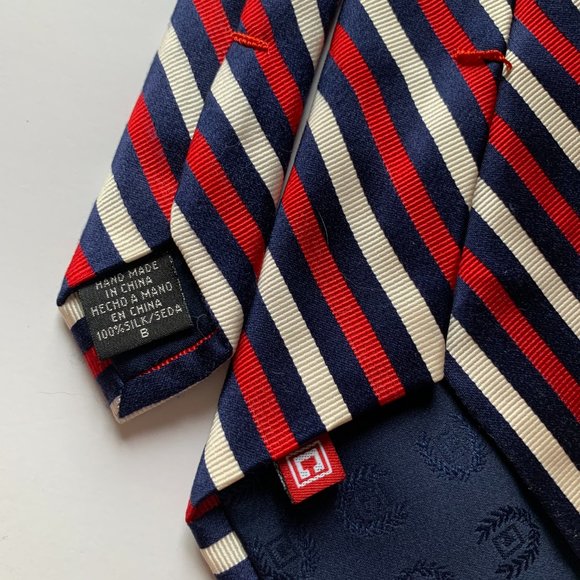 Vintage Chaps Red, White and Blue Diagonally Striped Silk Tie - Hand Made - Picture 8 of 10
